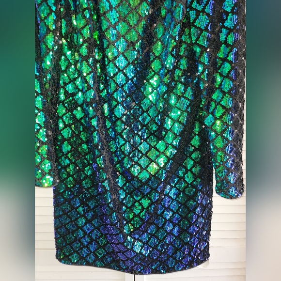 Forever 21 Plus Size CutOut Sequin Mini Dress - Picture 5 of 6